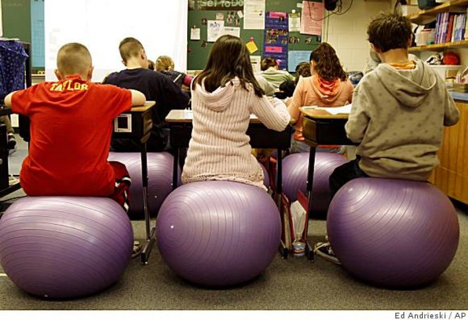 Leer Oriental Empotrar Canalizando la energía en el aula: La pelota de equilibrio – La terapia del  arte